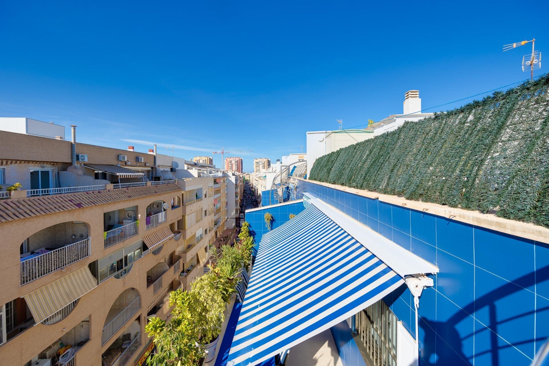 Resale - Apartament / Duplex - Torrevieja - Playa de los Locos
