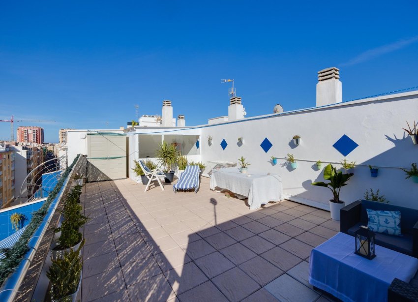 Resale - Apartament / Duplex - Torrevieja - Playa de los Locos