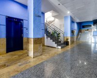 Resale - Apartament / Duplex - Torrevieja - Playa de los Locos