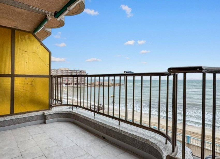 Resale - Apartament / Duplex - Torrevieja - Playa de los Locos