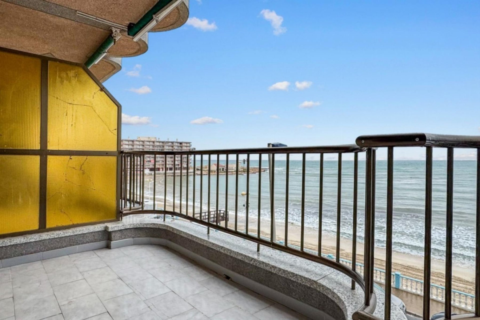 Resale - Apartament / Duplex - Torrevieja - Playa de los Locos