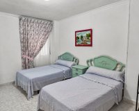 Resale - Apartament / Duplex - Torrevieja - Playa de los Locos