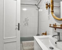 Resale - Apartament / Duplex - Torrevieja - Playa de los Locos