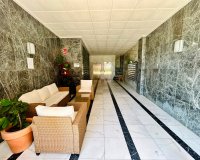 Resale - Apartament / Duplex - Torrevieja - Playa de los Locos