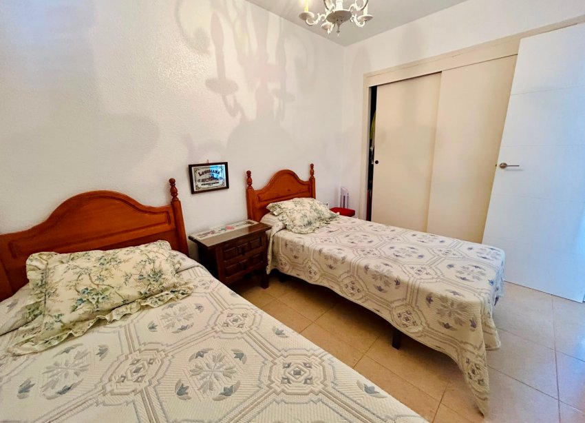 Resale - Apartament / Duplex - Torrevieja - Playa de los Locos