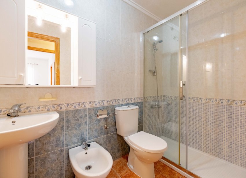 Resale - Apartament / Duplex - Torrevieja - Playa de los Locos