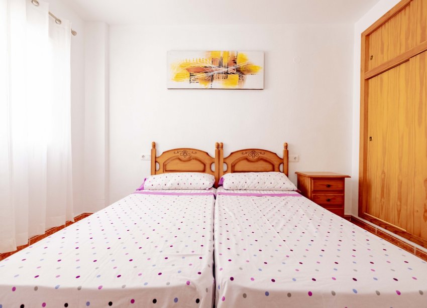Resale - Apartament / Duplex - Torrevieja - Playa de los Locos