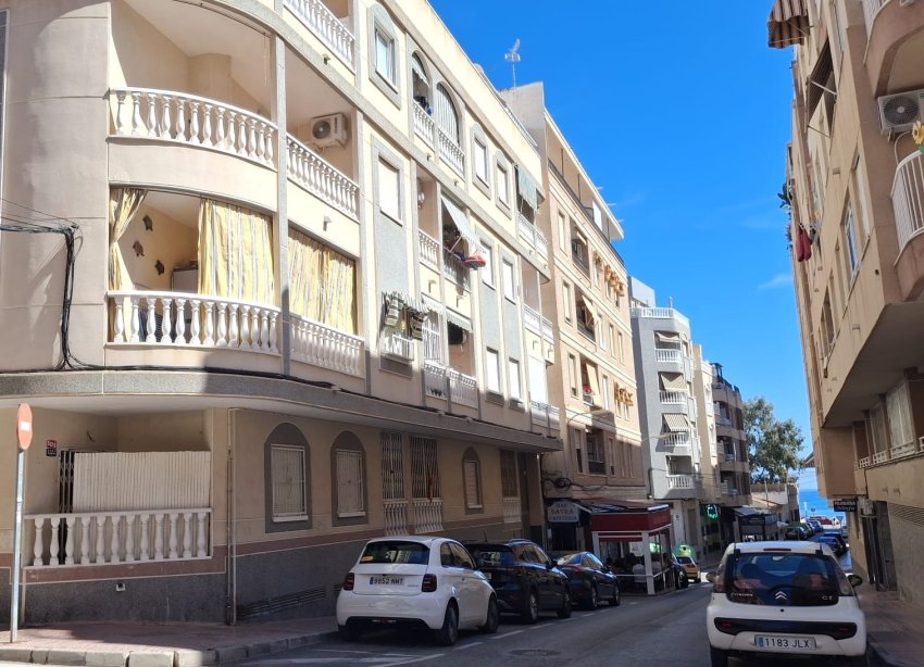 Resale - Apartament / Duplex - Torrevieja - Playa de los Locos