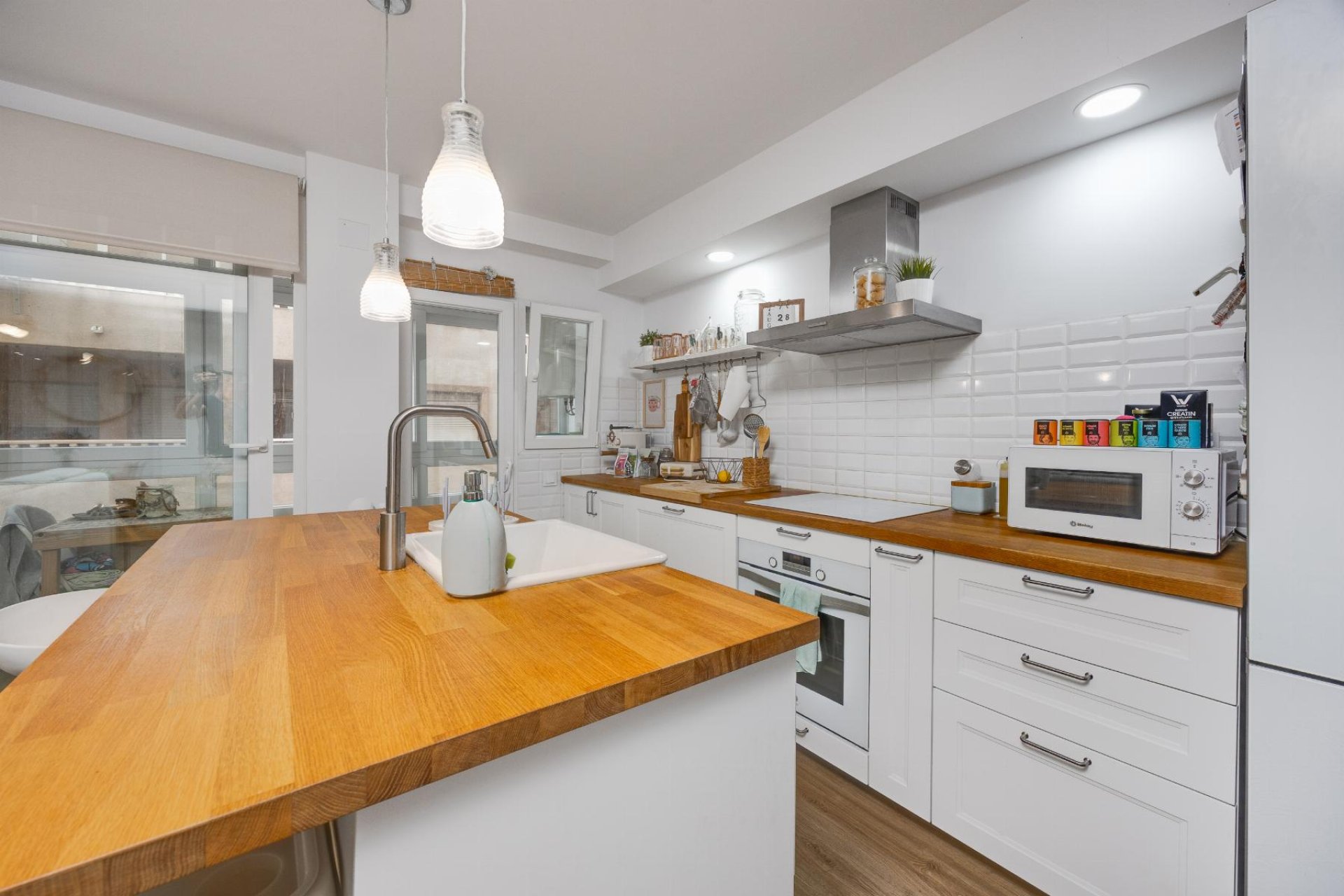 Resale - Apartament / Duplex - Torrevieja - Playa de los Naufragos