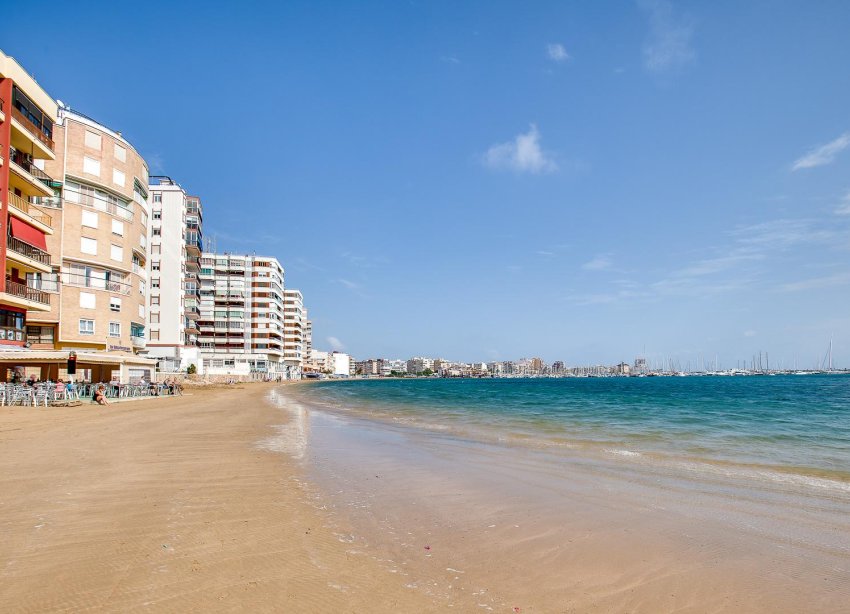 Resale - Apartament / Duplex - Torrevieja - Playa de los Naufragos