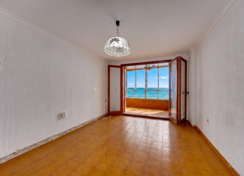 Resale - Apartament / Duplex - Torrevieja - Playa del Acequión