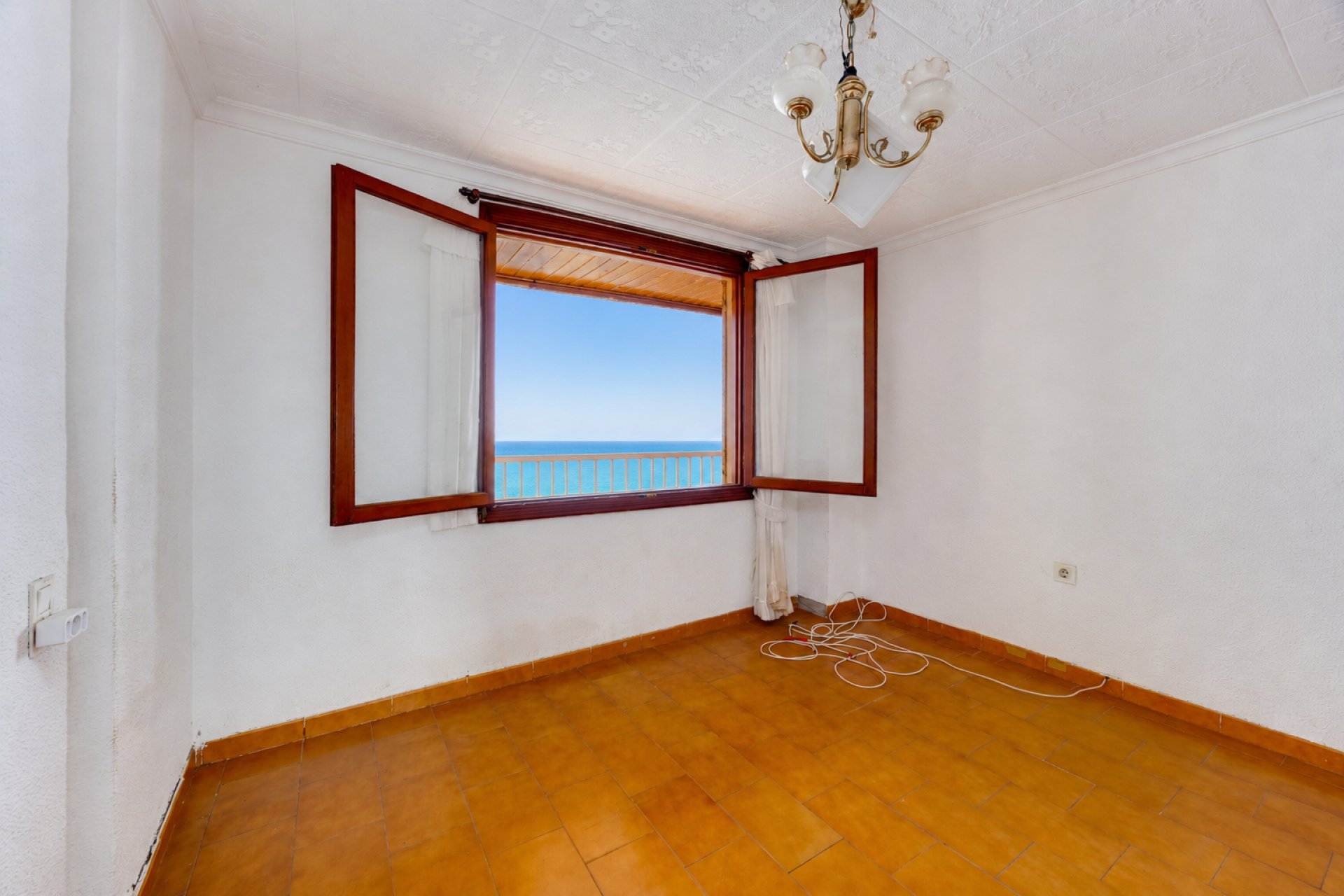 Resale - Apartament / Duplex - Torrevieja - Playa del Acequión