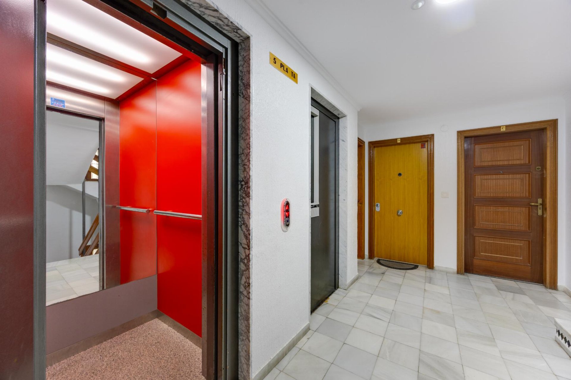 Resale - Apartament / Duplex - Torrevieja - Playa del Acequión