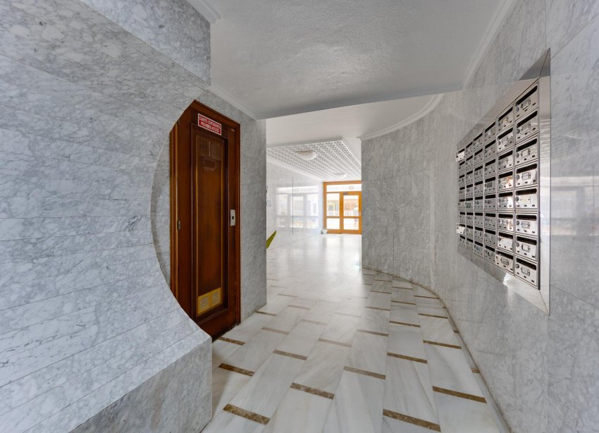 Resale - Apartament / Duplex - Torrevieja - Playa del Acequión