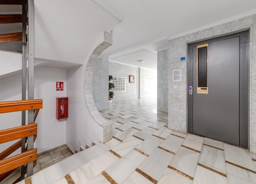 Resale - Apartament / Duplex - Torrevieja - Playa del Acequión