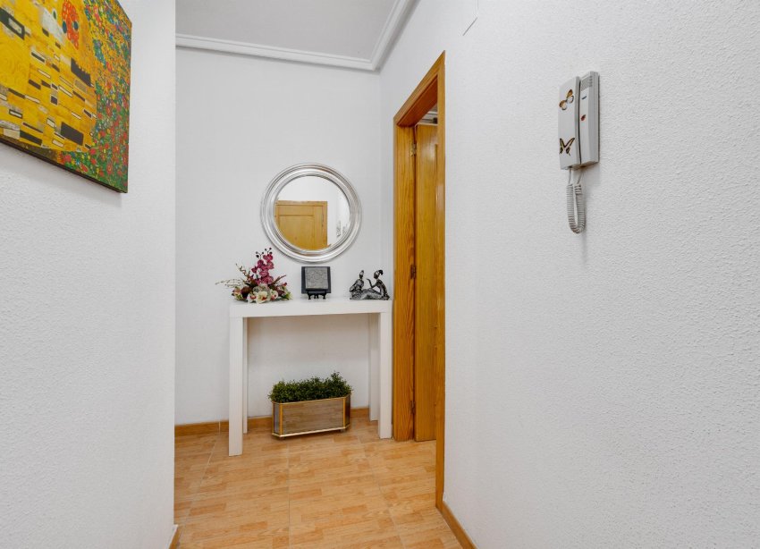 Resale - Apartament / Duplex - Torrevieja - Playa del Acequión