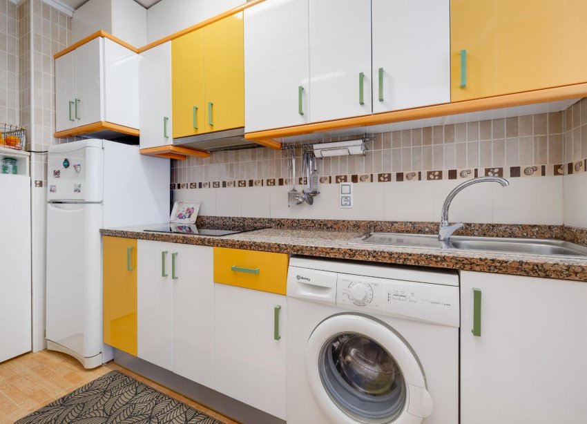 Resale - Apartament / Duplex - Torrevieja - Playa del Acequión