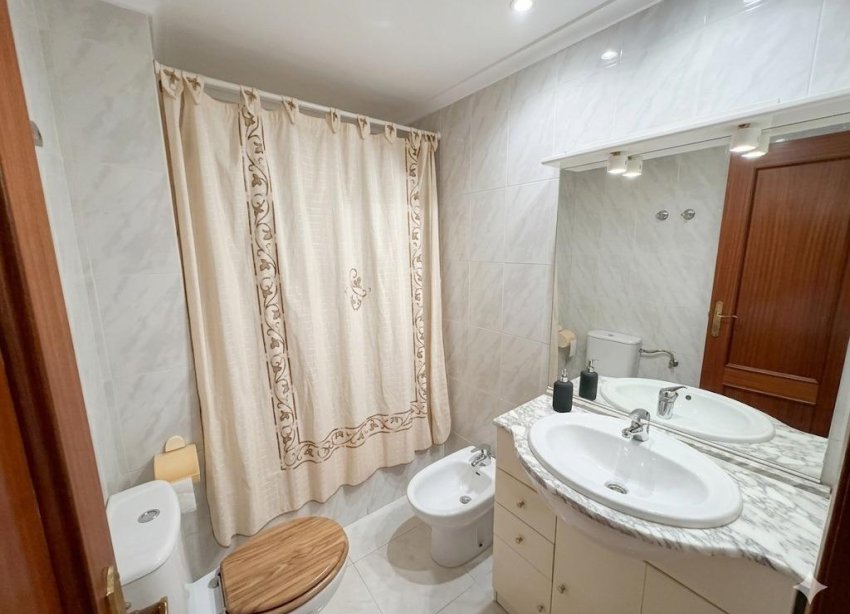 Resale - Apartament / Duplex - Torrevieja - Playa del Cura