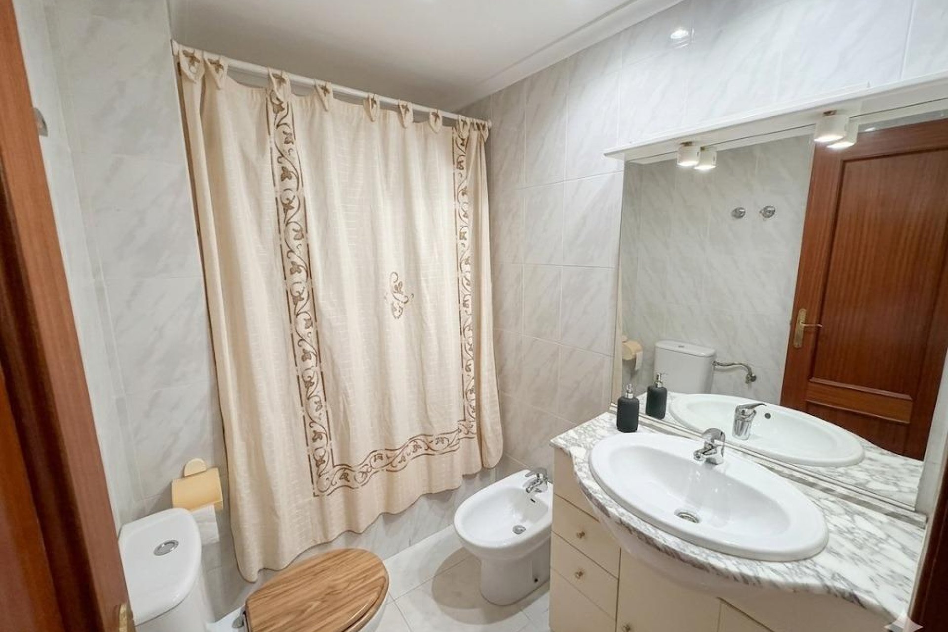Resale - Apartament / Duplex - Torrevieja - Playa del Cura