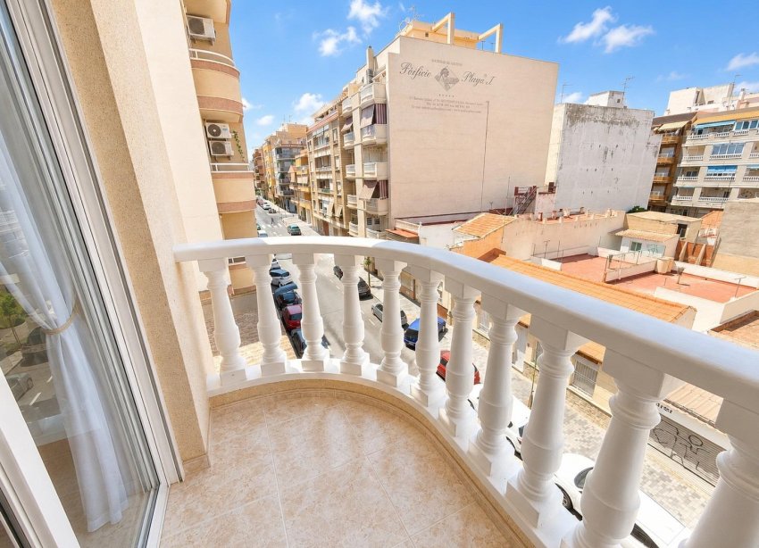 Resale - Apartament / Duplex - Torrevieja - Playa del Cura