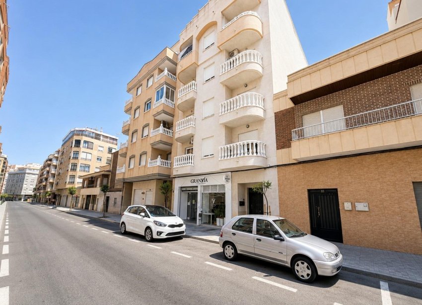 Resale - Apartament / Duplex - Torrevieja - Playa del Cura