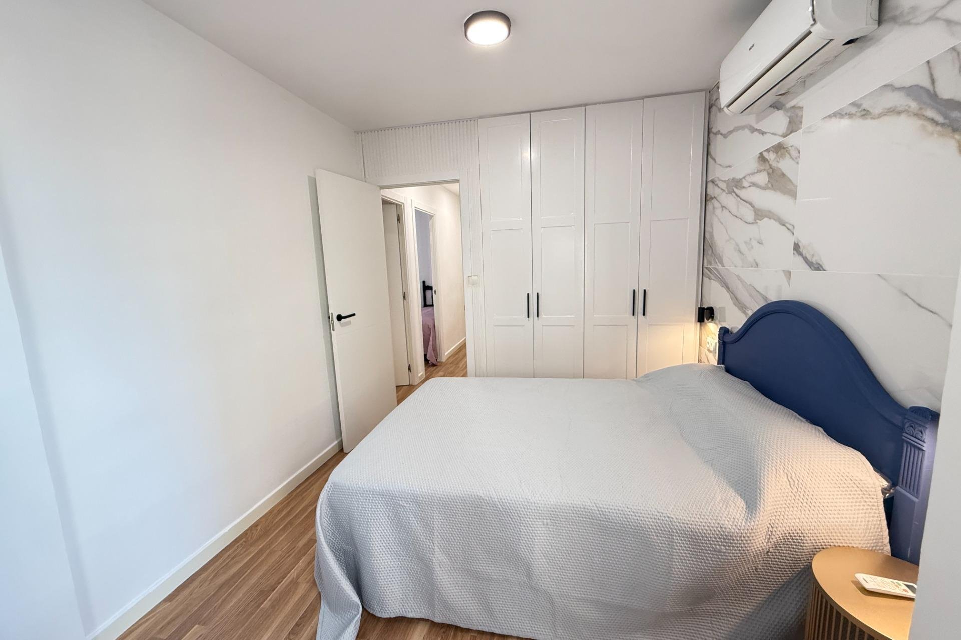 Resale - Apartament / Duplex - Torrevieja - Playa del Cura