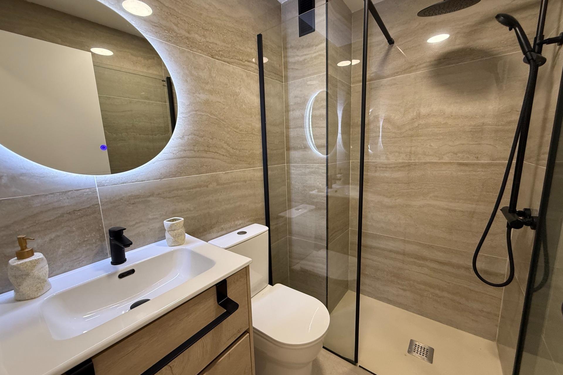 Resale - Apartament / Duplex - Torrevieja - Playa del Cura
