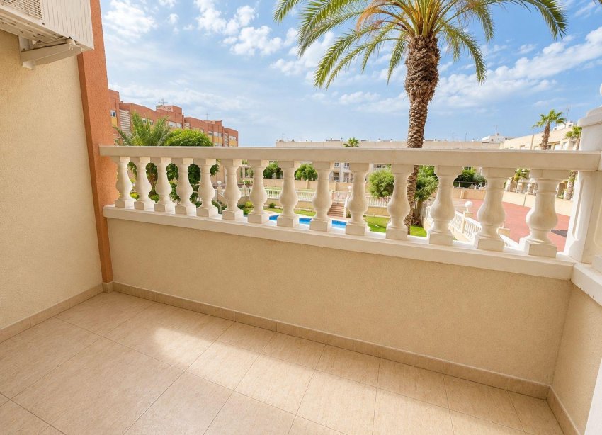 Resale - Apartament / Duplex - Torrevieja - Playa del Cura