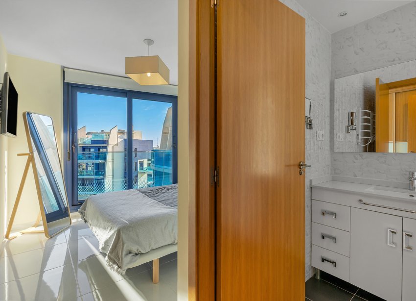 Resale - Apartament / Duplex - Torrevieja - Punta Prima