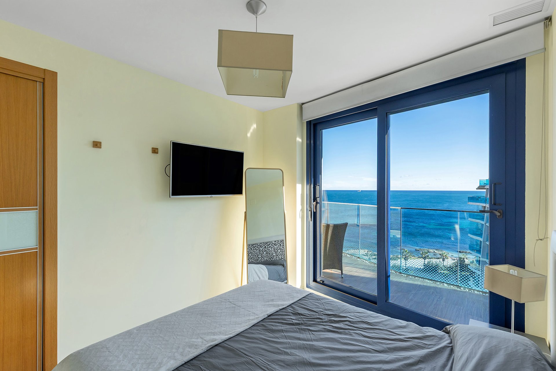 Resale - Apartament / Duplex - Torrevieja - Punta Prima