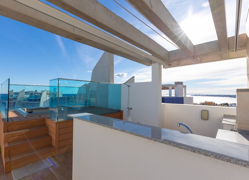 Resale - Apartament / Duplex - Torrevieja - Punta Prima