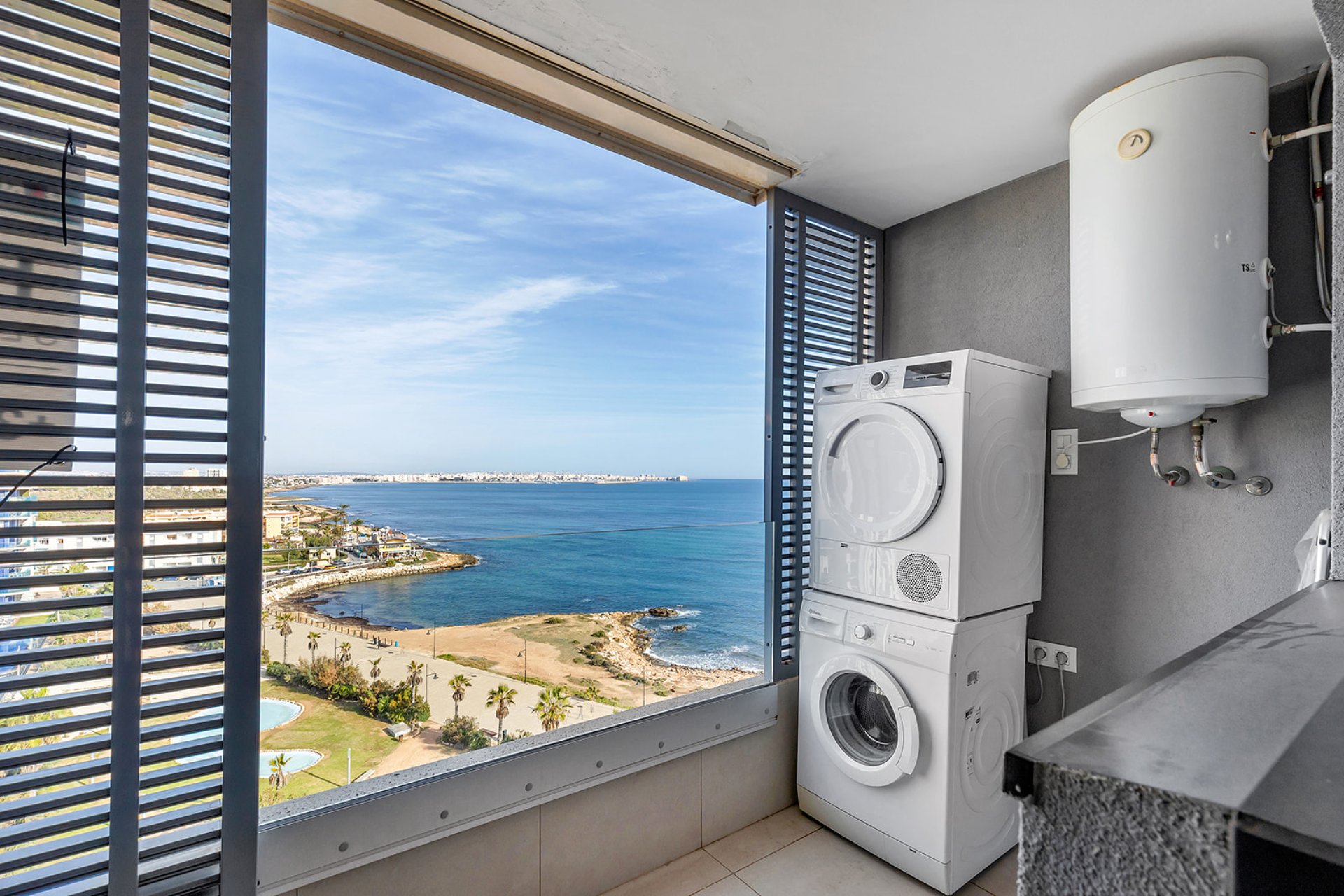 Resale - Apartament / Duplex - Torrevieja - Punta Prima