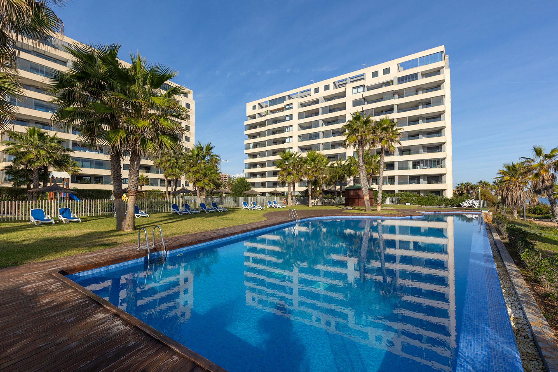 Resale - Apartament / Duplex - Torrevieja - Punta Prima
