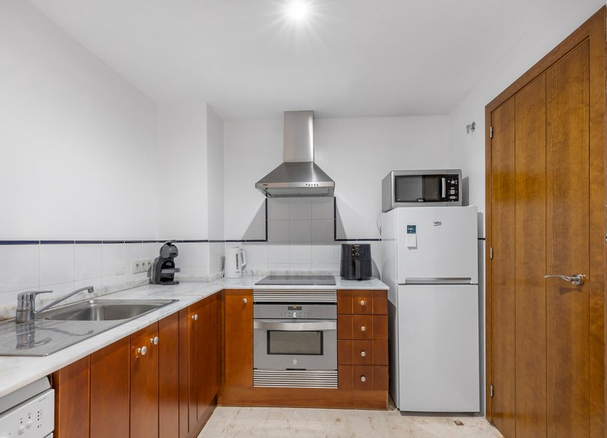 Resale - Apartament / Duplex - Torrevieja - Punta Prima