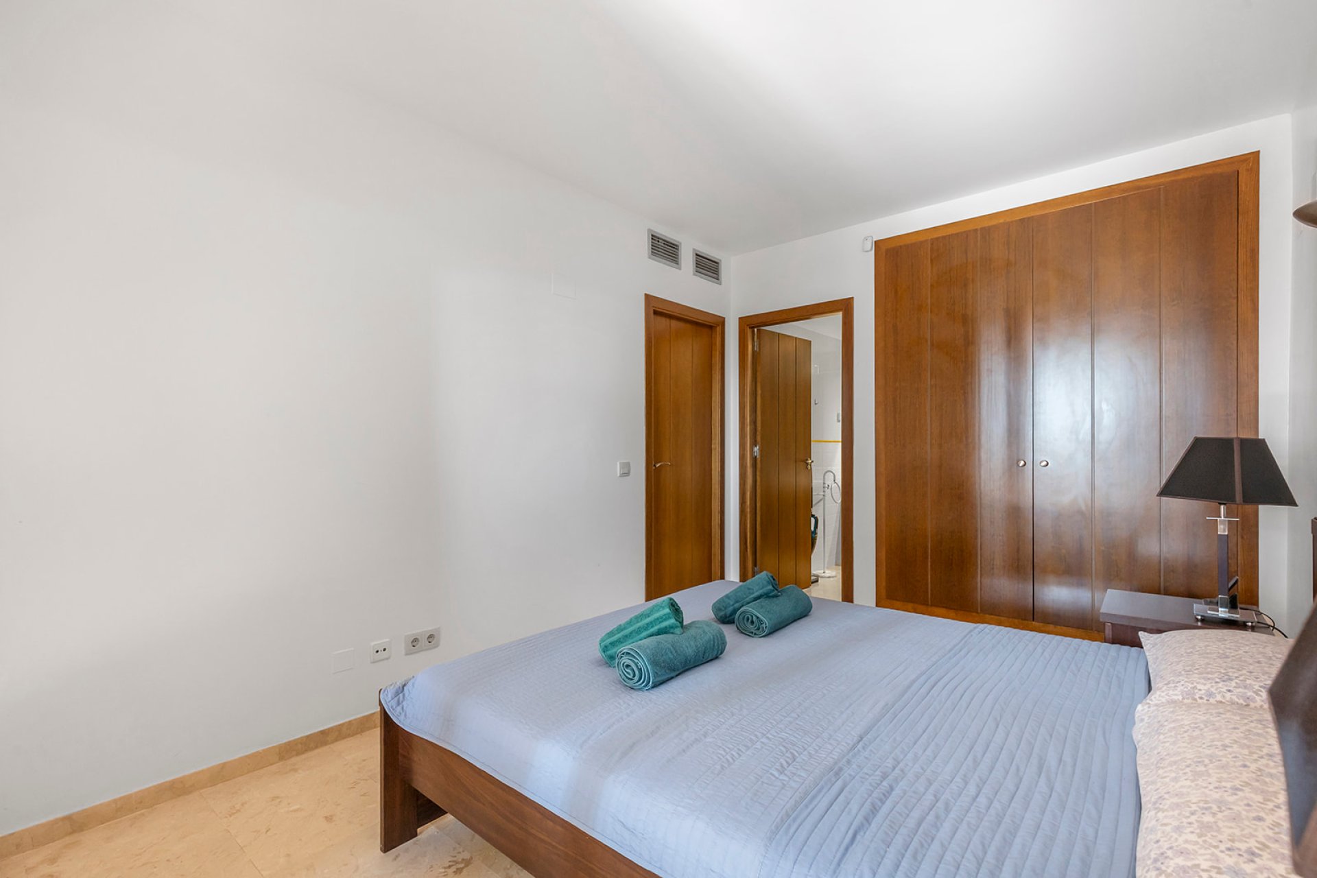 Resale - Apartament / Duplex - Torrevieja - Punta Prima
