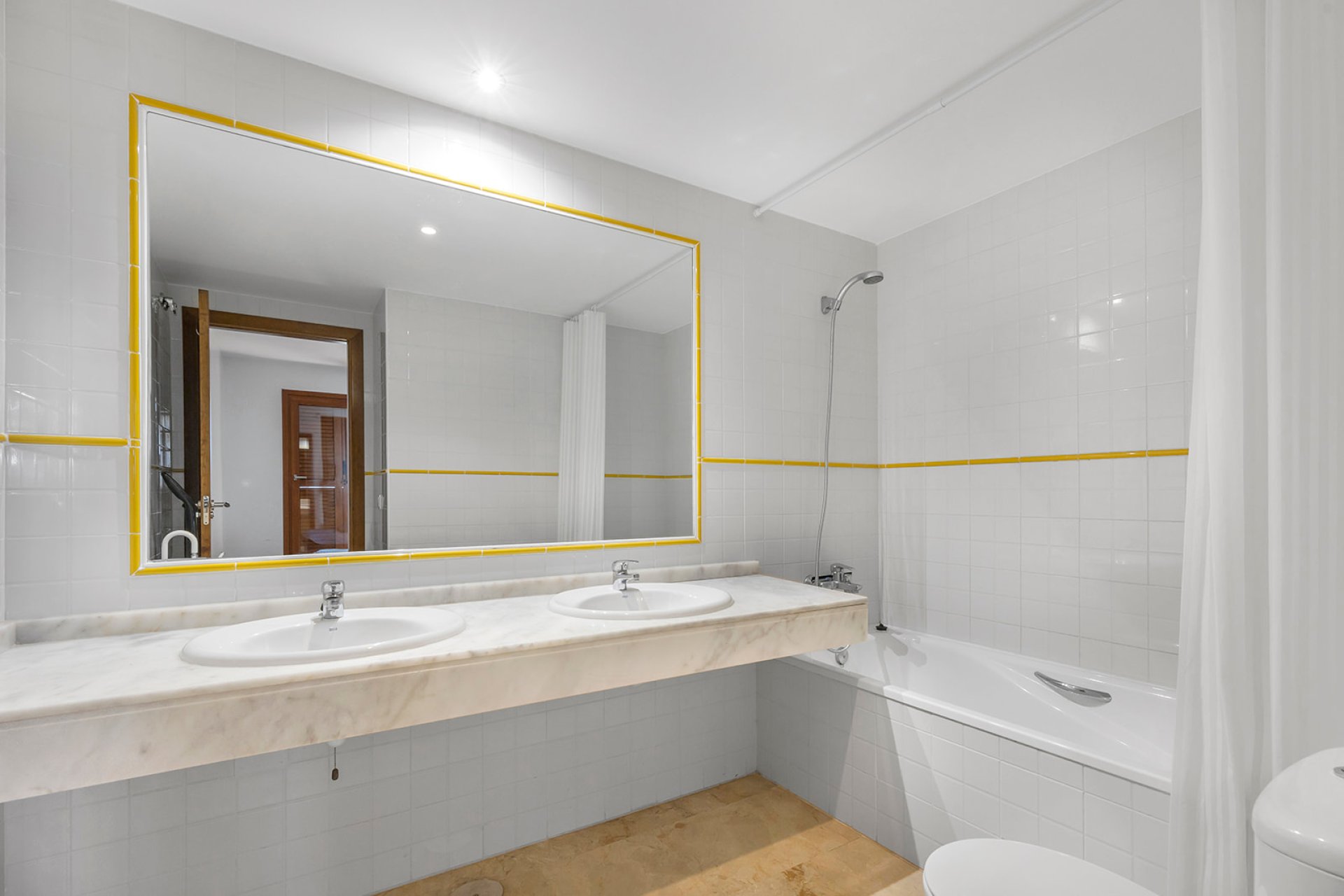 Resale - Apartament / Duplex - Torrevieja - Punta Prima