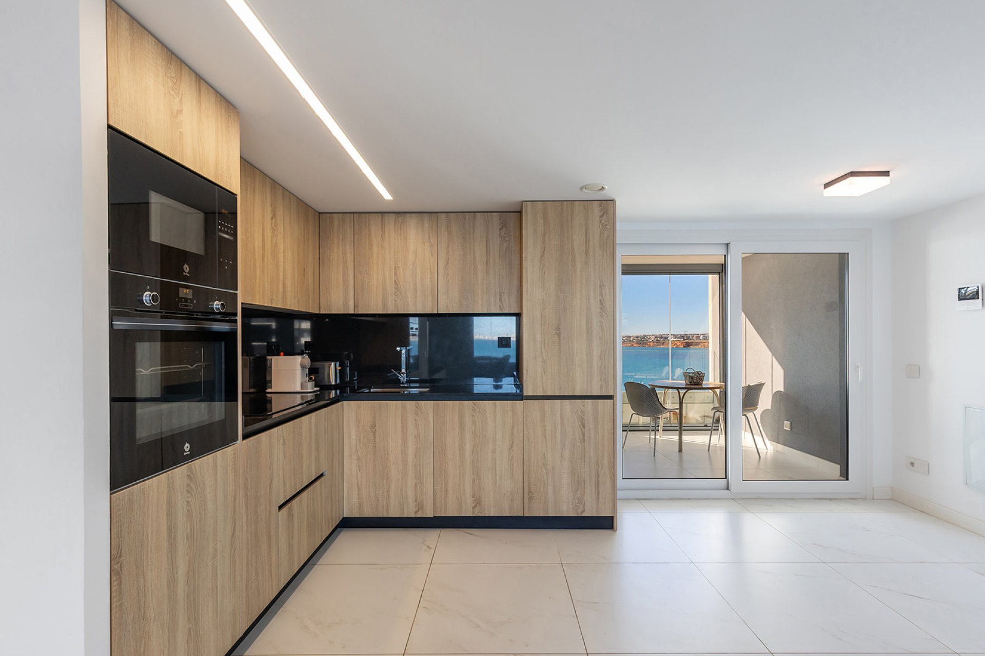 Resale - Apartament / Duplex - Torrevieja - Punta Prima