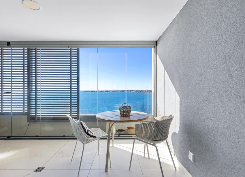 Resale - Apartament / Duplex - Torrevieja - Punta Prima