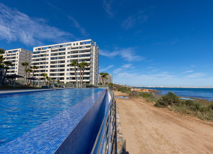 Resale - Apartament / Duplex - Torrevieja - Punta Prima