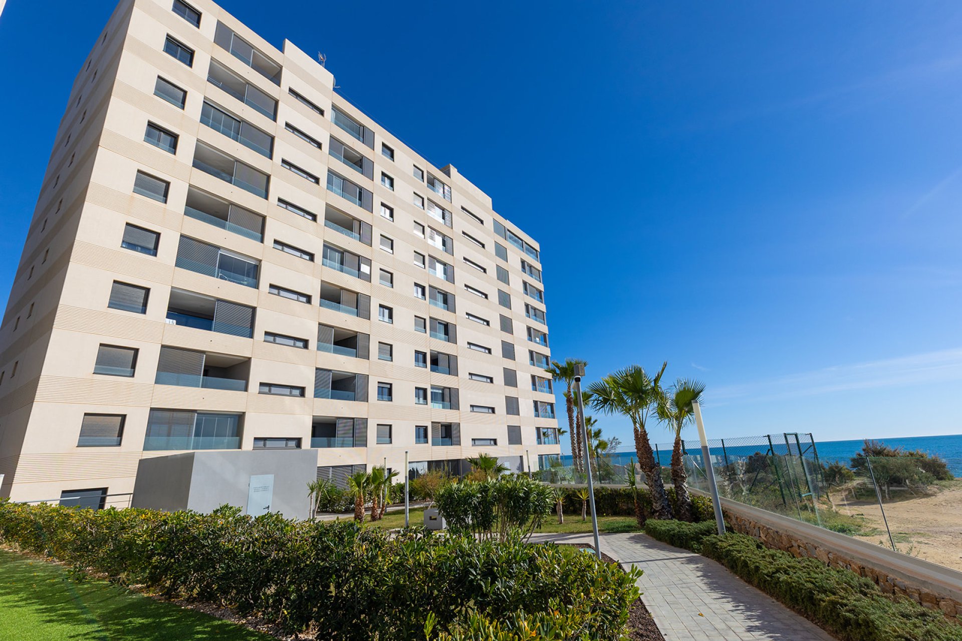 Resale - Apartament / Duplex - Torrevieja - Punta Prima