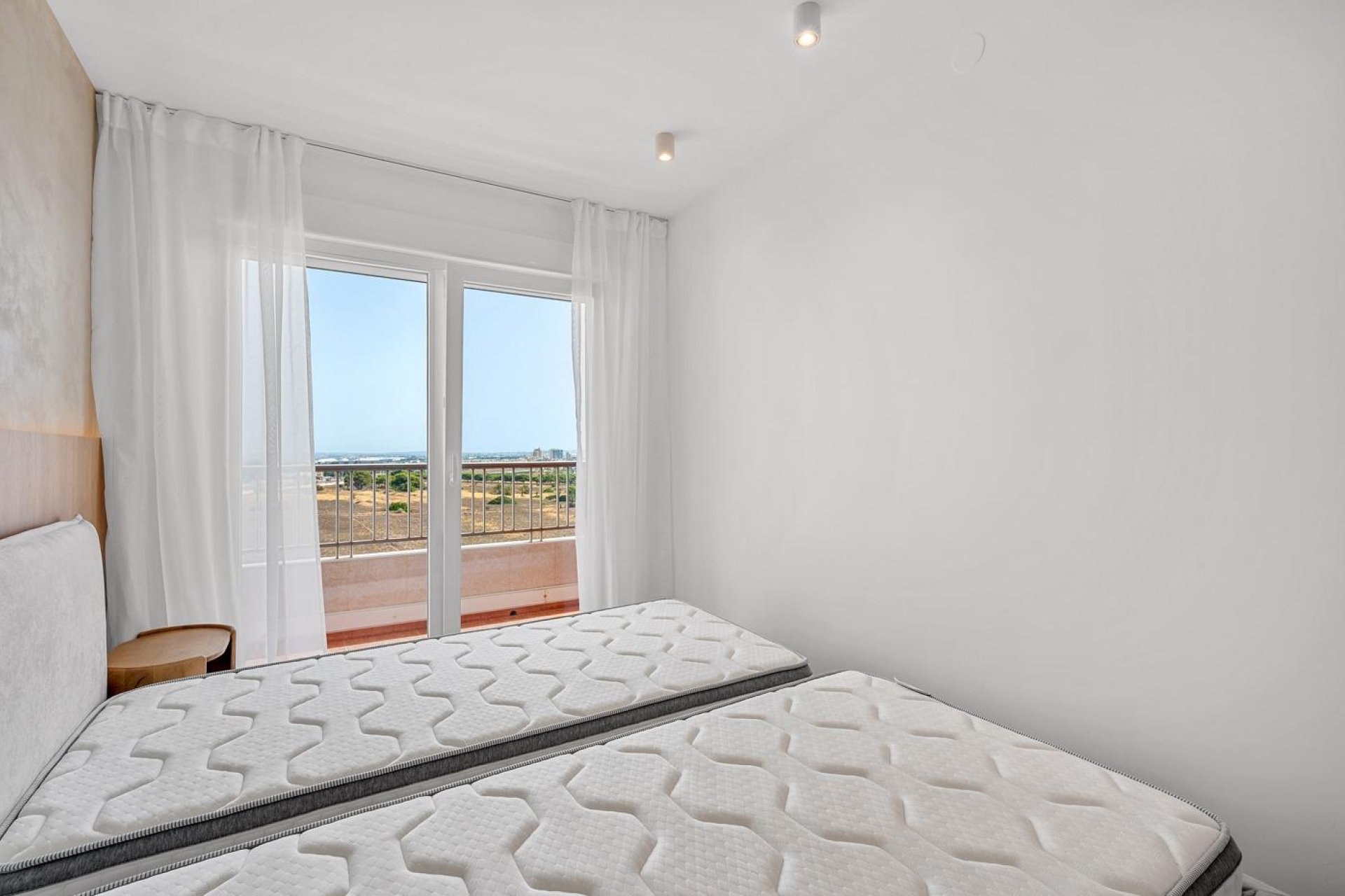 Resale - Apartament / Duplex - Torrevieja - Punta Prima