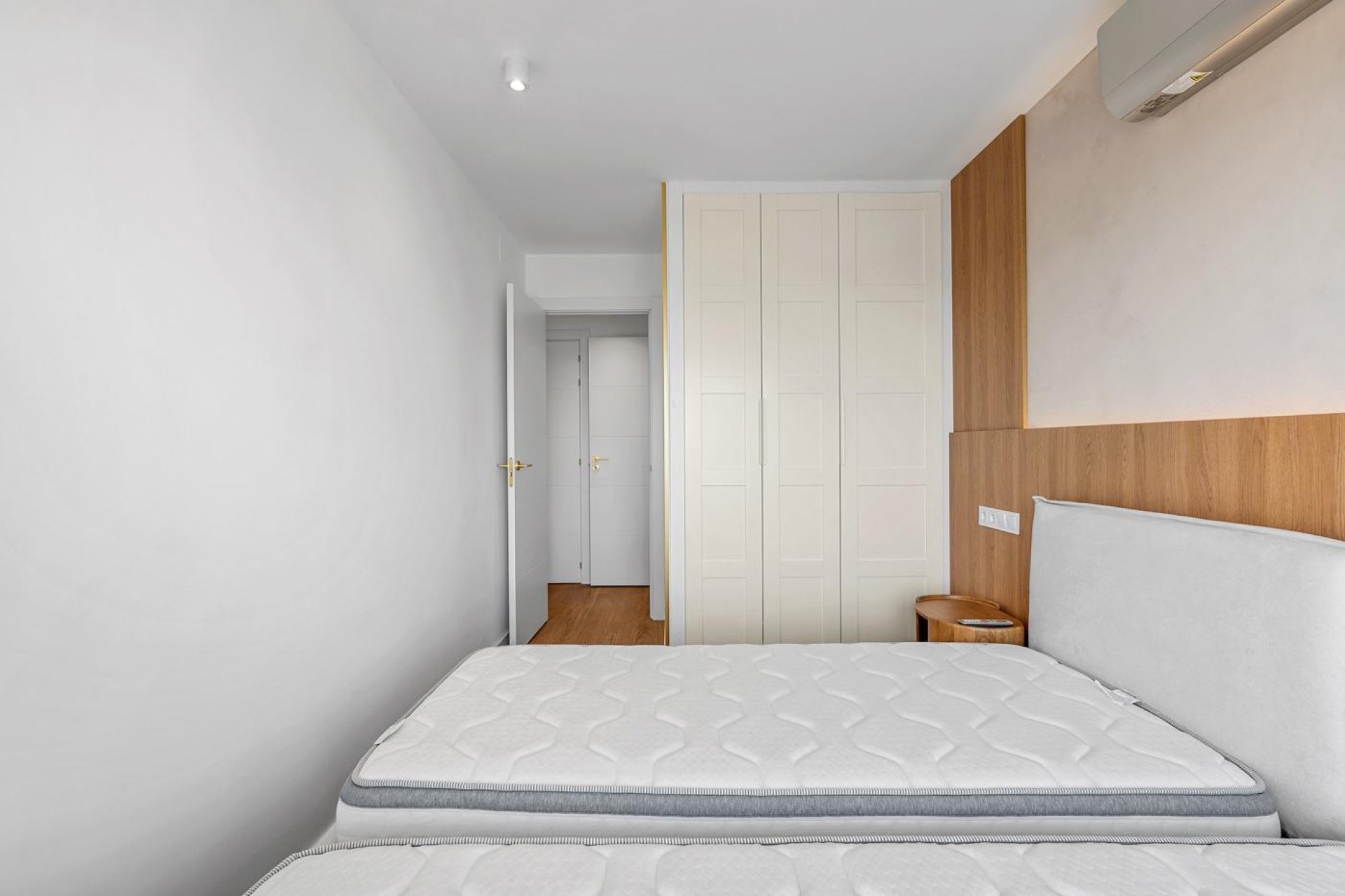 Resale - Apartament / Duplex - Torrevieja - Punta Prima