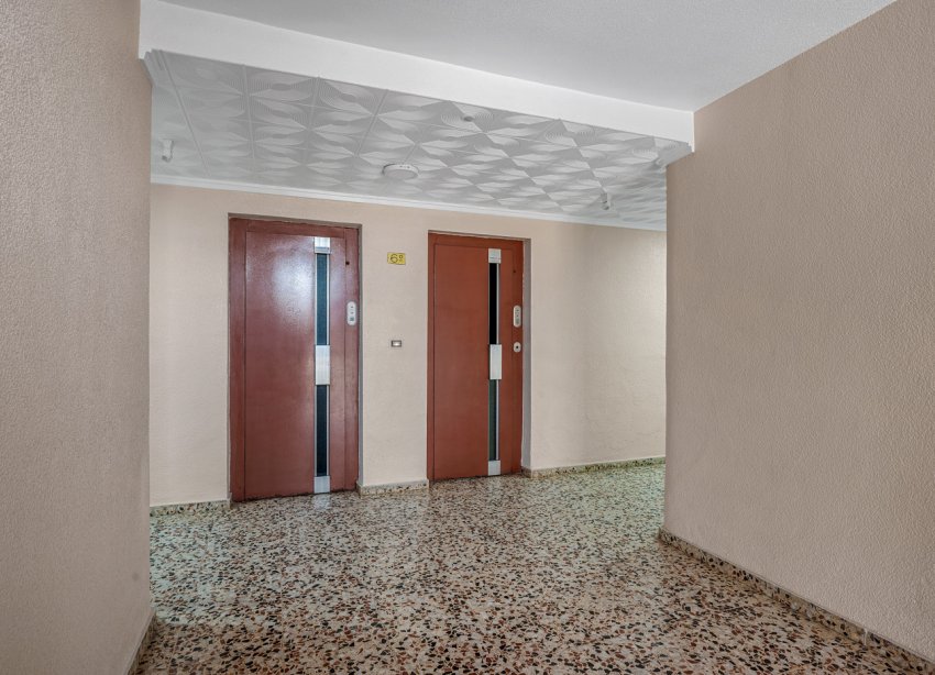 Resale - Apartament / Duplex - Torrevieja - Punta Prima