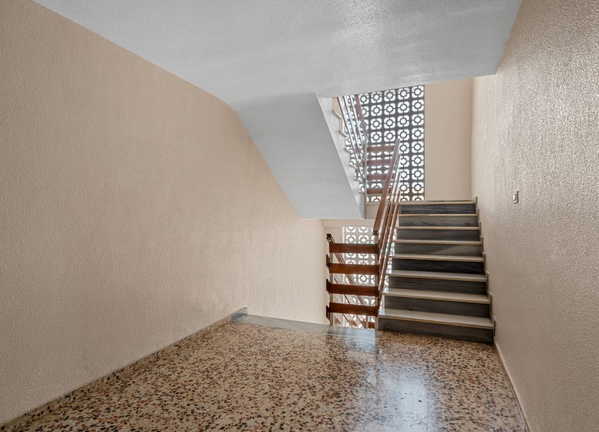 Resale - Apartament / Duplex - Torrevieja - Punta Prima