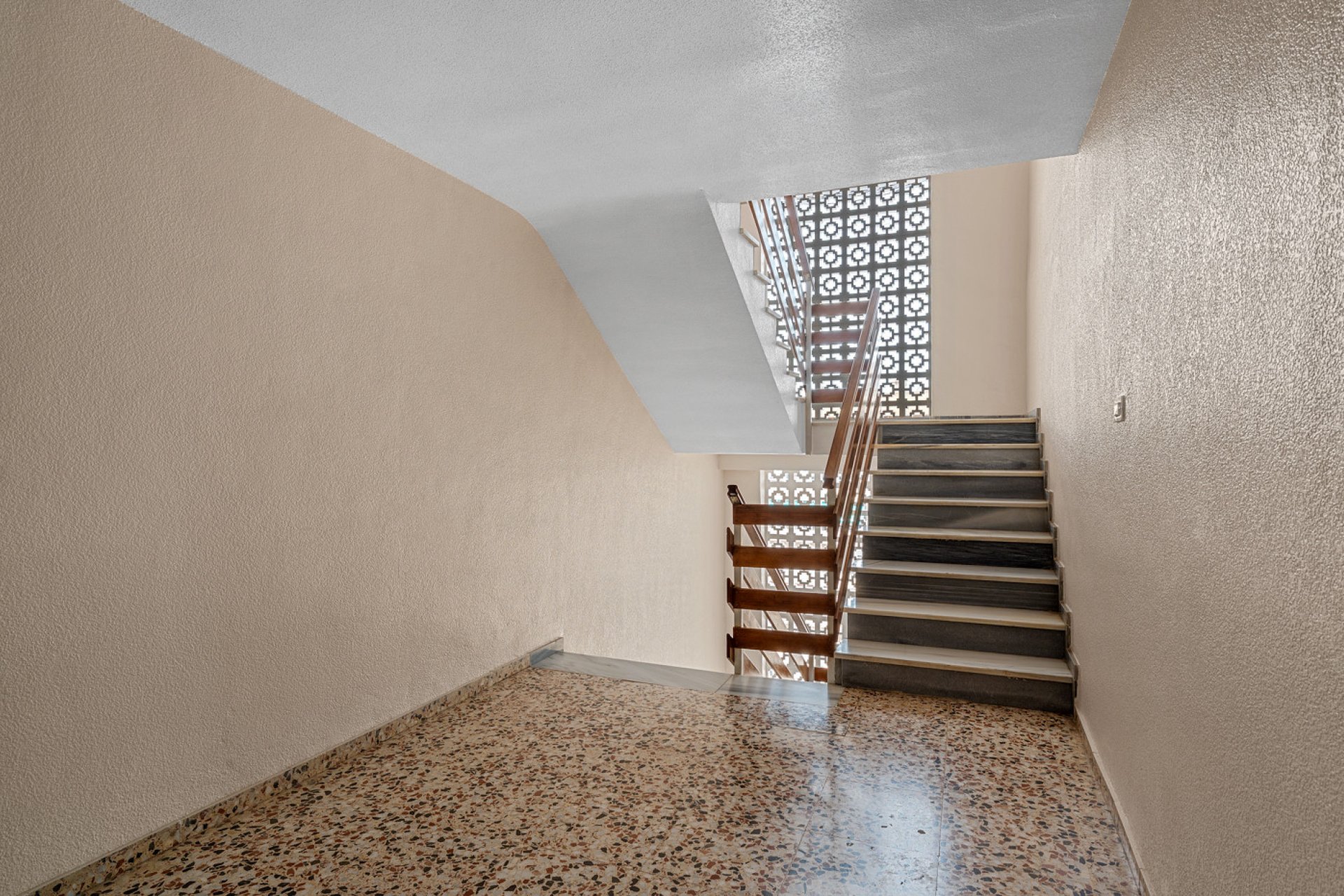 Resale - Apartament / Duplex - Torrevieja - Punta Prima