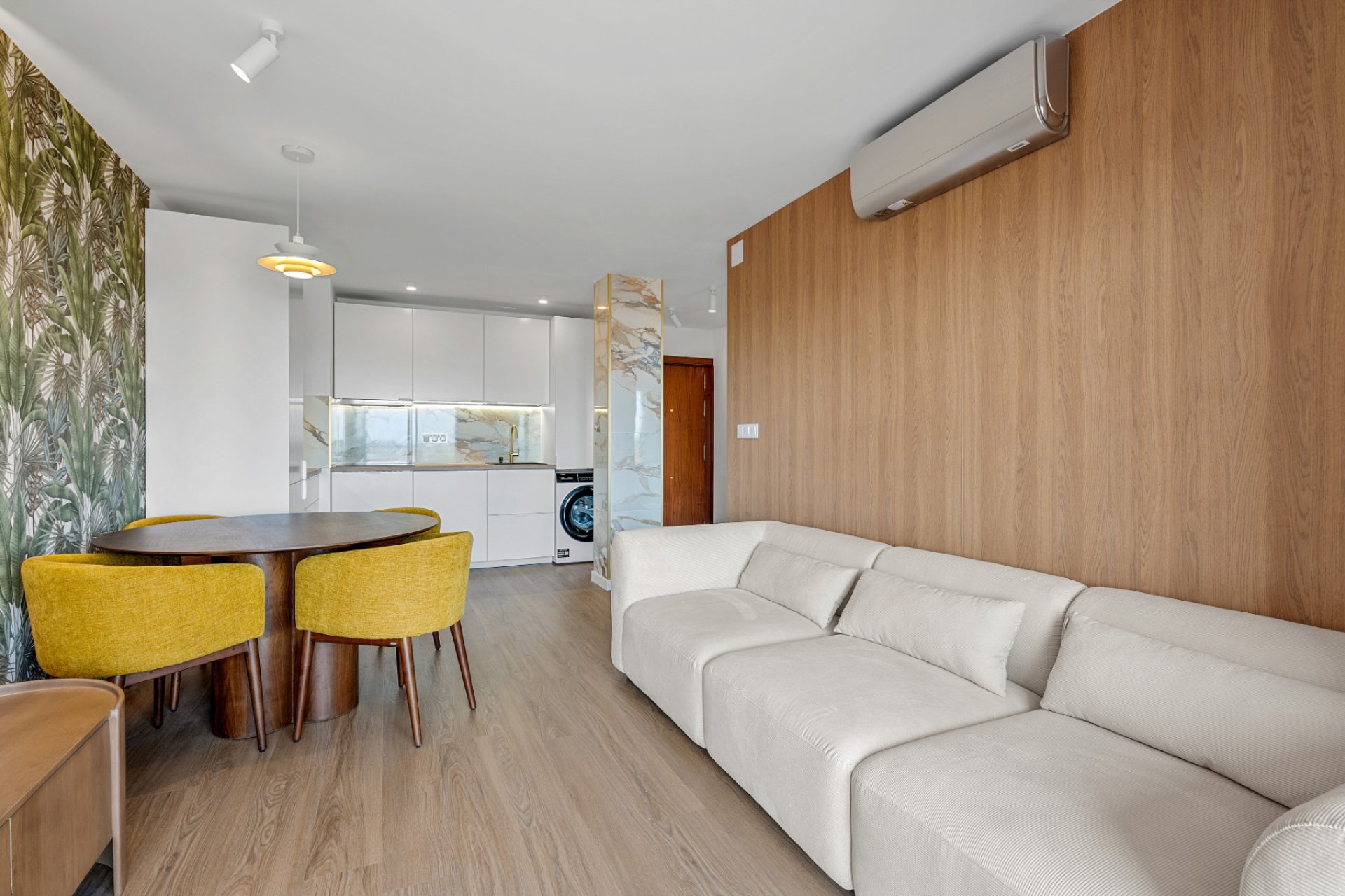 Resale - Apartament / Duplex - Torrevieja - Punta Prima