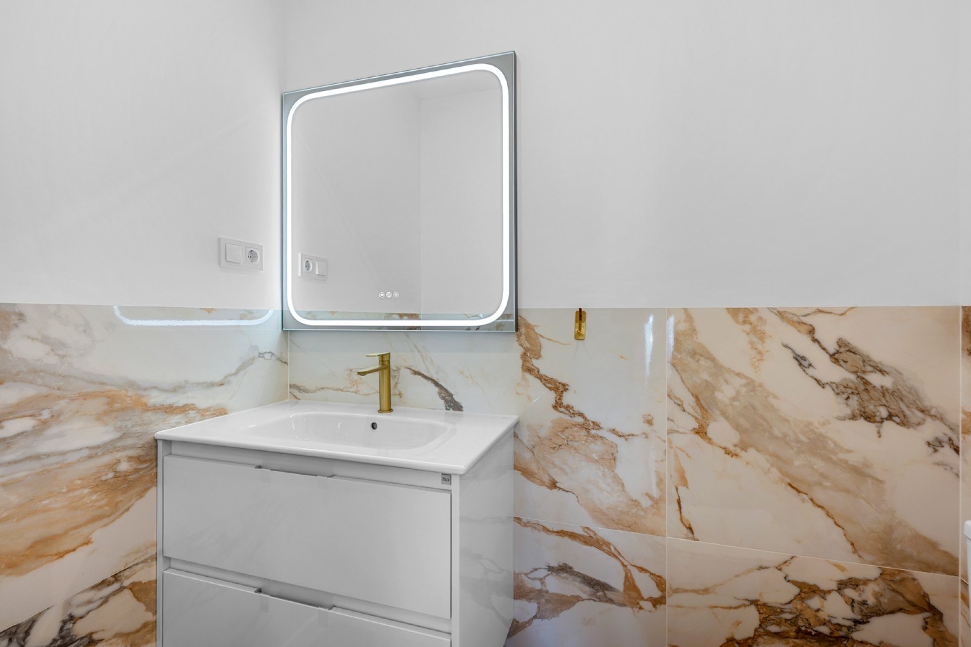 Resale - Apartament / Duplex - Torrevieja - Punta Prima