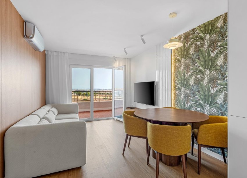 Resale - Apartament / Duplex - Torrevieja - Punta Prima