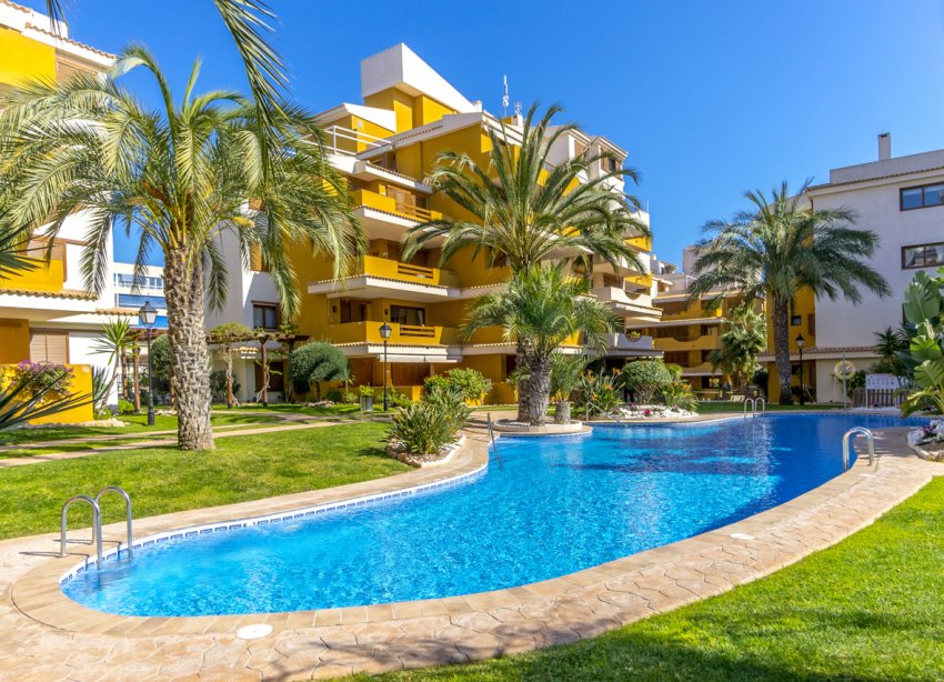 Resale - Apartament / Duplex - Torrevieja - Punta Prima