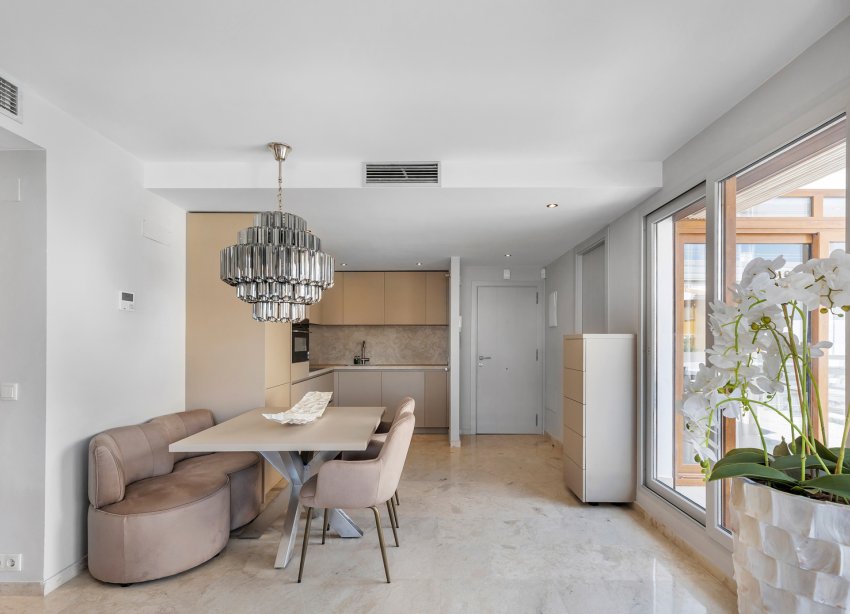 Resale - Apartament / Duplex - Torrevieja - Punta Prima